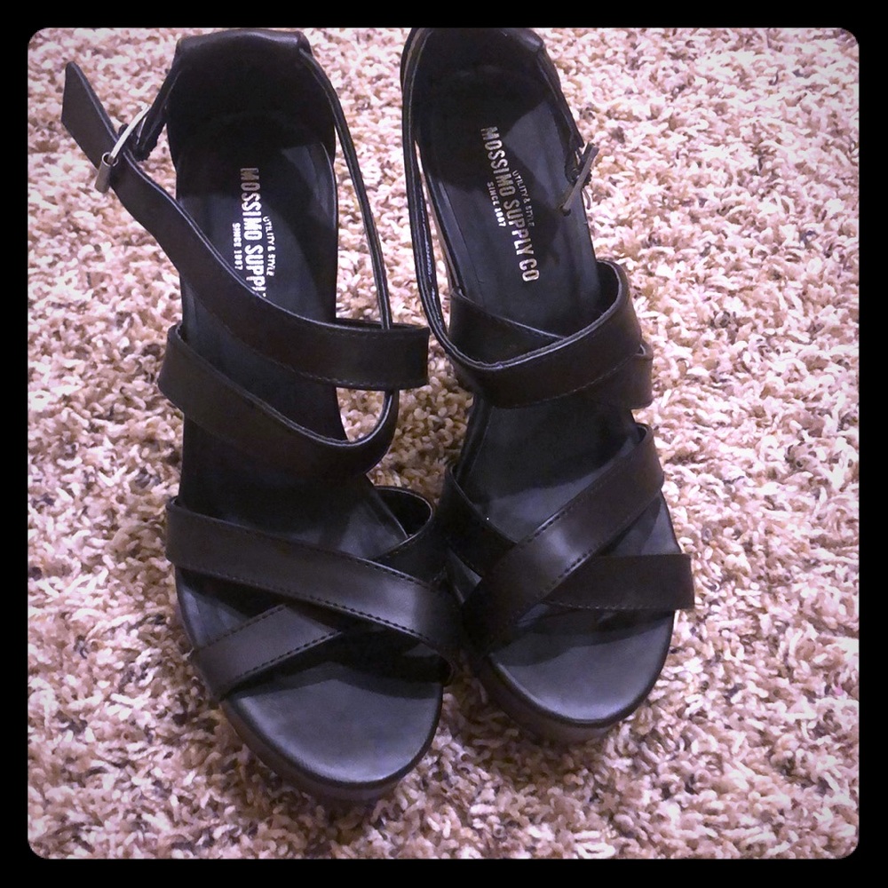 Mossimo Shoes: SZ 6 1/2